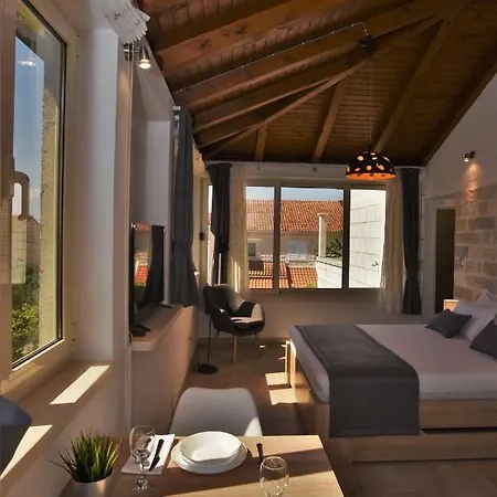 Apartments4you Supetar-the And Popular For Discovering The Island - Free Parking - 200 Meters From The Apartment Supetar